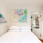 Parsons Green Modern One Bedroom Flat