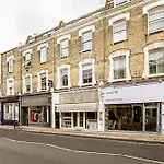 Parsons Green Modern One Bedroom Flat