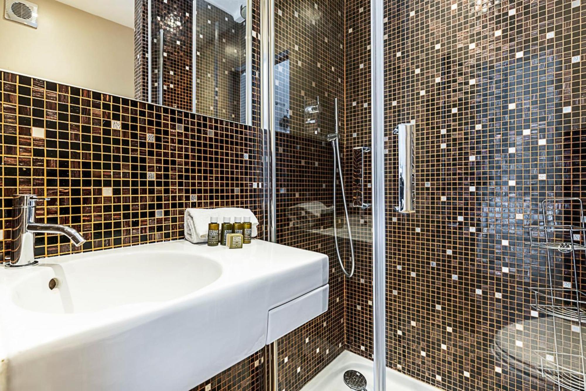 Parsons Modern One Bedroom Flat